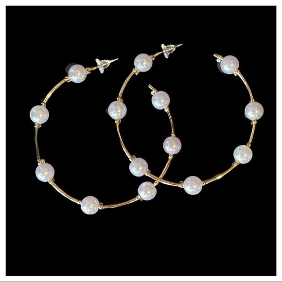 Pearl Hoop Earrings - Picture 7 of 7